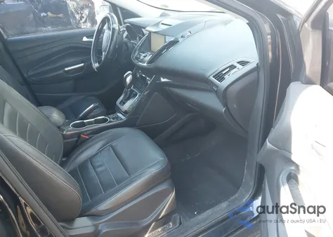 2014 Ford Escape Titanium z USA, uszkodzony, nr VIN 1FMCU0JX0EUB28229